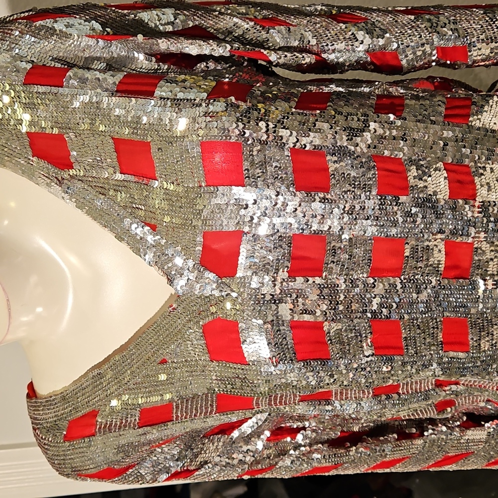 Jenny Gidding Red & Silver Sequin Top - Picture 2 of 4
